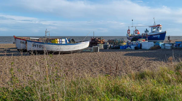 Aldeburgh Regno Unito Ottobre 2020 Veduta Barche Pesca Colorate Sulla — Foto Stock