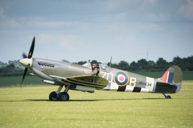 Vintage Spitfire uçağı