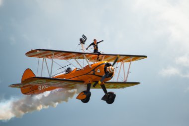 Breitling kanat Walkers takım görüntülemek