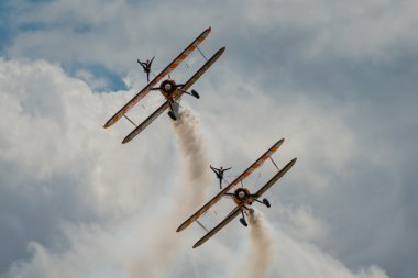 Breitling kanat Walkers takım görüntülemek