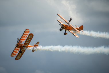 Breitling kanat Walkers takım görüntülemek