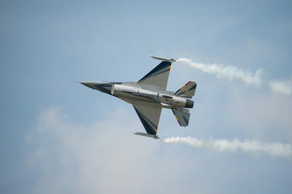 Belgian Air Force display F16 fighter jet — Stock Photo, Image