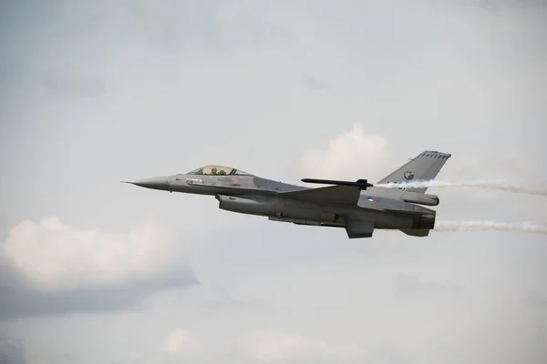 Королівський винищувача F16 Нідерланди військово-повітряних сил (Rnlaf) — стокове фото