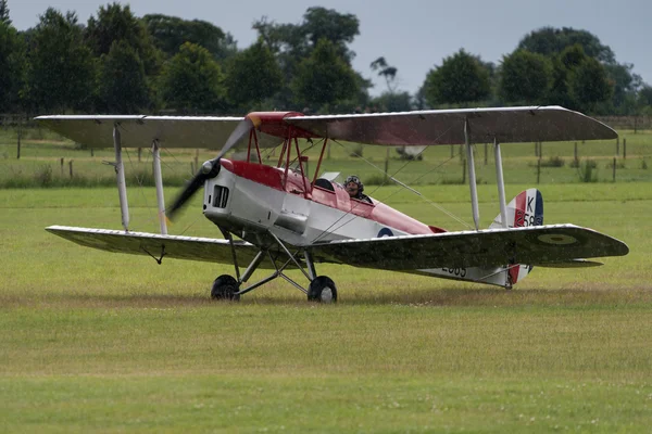 Biplano vintage DH82a Tiger Moth — Foto de Stock