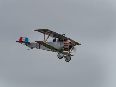 Nieuport 17 çift kanatlı