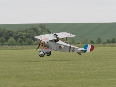 Nieuport 17 çift kanatlı