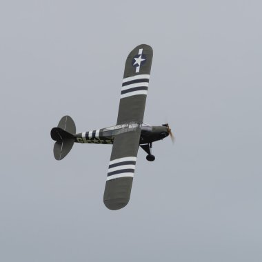 Piper L4 yavrusu uçak