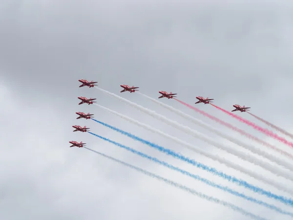 Red Arrows air display team — Stock Photo, Image
