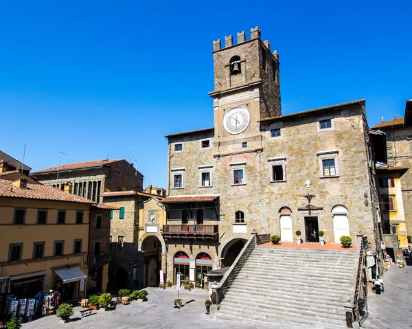 El ayuntamiento de Cortona, Toscana, Italia — Foto de Stock