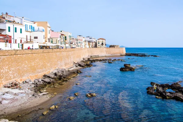 Veduta del lungomare di Alghero, Sardegna — Foto Stock