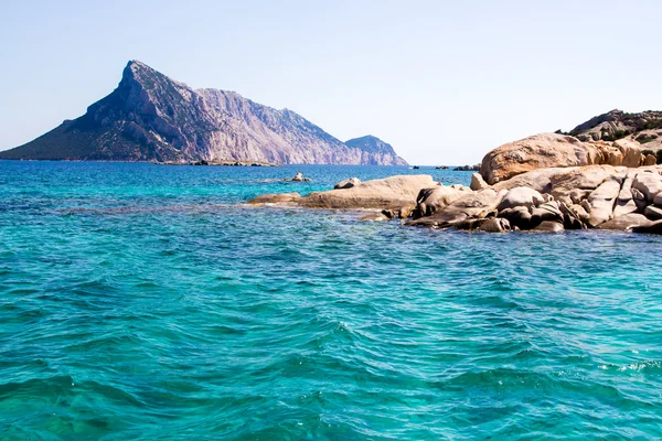 Isla de Tavolara en Cerdeña, Italia — Foto de Stock