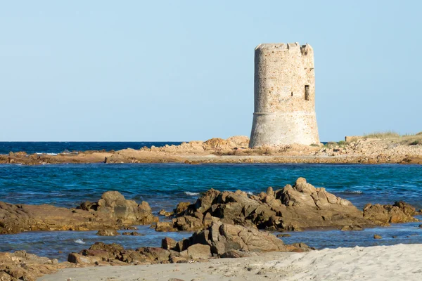 Вартова вежа на пляжі — стокове фото