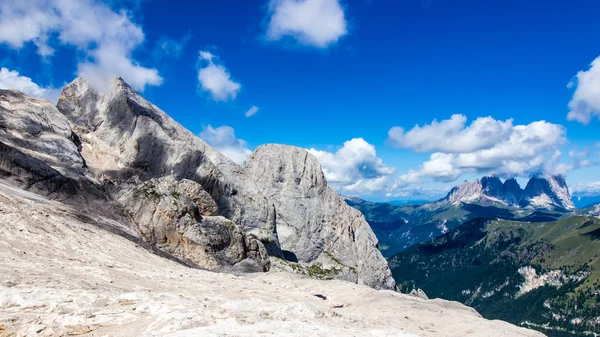 Panoramiczny widok z grupy Langkofel, to masyw górski w Dolomitach — Zdjęcie stockowe