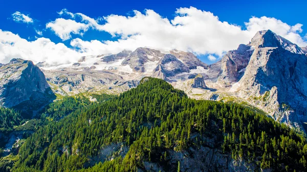 Veduta del massiccio della Marmolada, Italia — Foto Stock