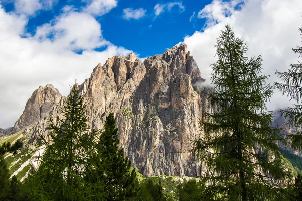 Vista del grupo de Rosengarten en los Dolomitas, Italia — Foto de Stock