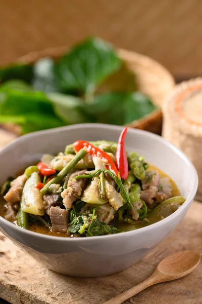 Comida Tailandesa Del Norte Kaeng Khae Sopa Curry Picante Con — Foto de Stock