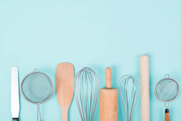 Kochutensilien Für Die Bäckerei Kochen Auf Farbigem Hintergrund Draufsicht — Stockfoto