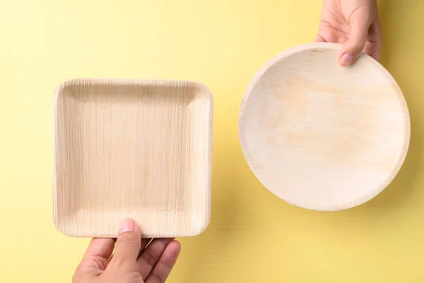 Hand Holding Betal Palm Leaf Plate Biodegradable Compostable Disposable Eco — Stock Photo, Image