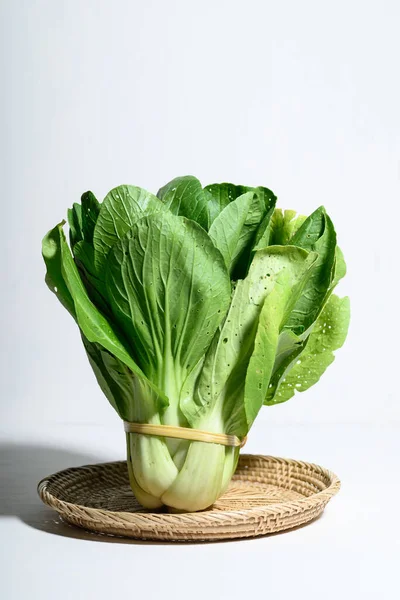 Bio Bok Choy Oder Pak Choi Chinakohl Auf Weißem Hintergrund — Stockfoto