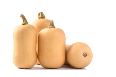 Beyaz arka planda izole edilmiş taze tereyağı ezmesi