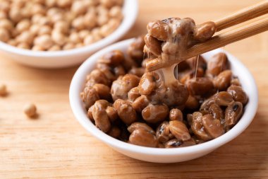 Natto (mayalanmış soya fasulyesi), geleneksel Japon yemekleri, mide sağlığı için sağlıklı beslenme