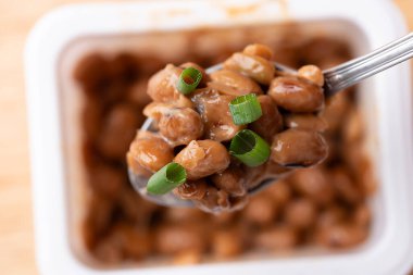 Natto (mayalanmış soya fasulyesi), geleneksel Japon yemekleri, mide sağlığı için sağlıklı beslenme