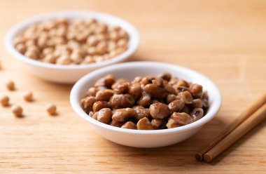 Natto (mayalanmış soya fasulyesi), geleneksel Japon yemekleri, mide sağlığı için sağlıklı beslenme