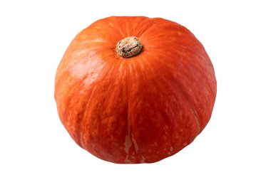 Beyaz arkaplanda taze turuncu Kuri kabağı (Hokkaido kabağı) izole edilmiş