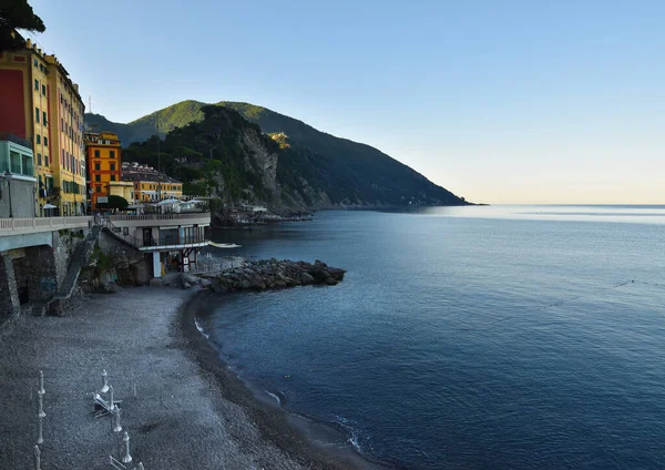 Kilátás Gyönyörű Kavicsos Strand Camogli — Stock Fotó