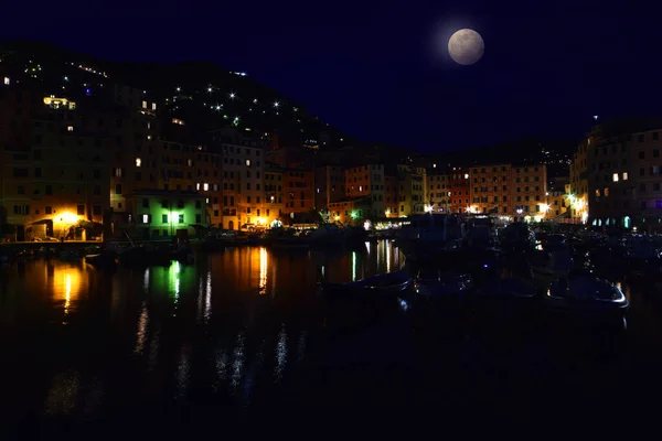 Incredibile Luna Piena Sul Mare Della Liguria — Foto Stock