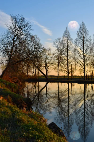 Amazing Full Moon Day Countryside — Stock Photo, Image