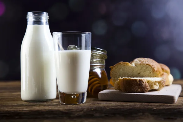 Breads in basket — Stock Photo, Image