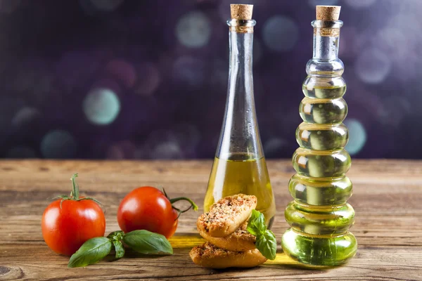 Čerstvý olivový olej, bagety, rajčata — Stock fotografie