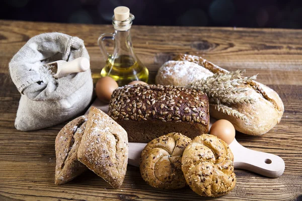 Breads in basket — Stock Photo, Image