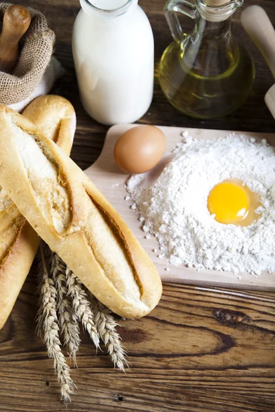 Pães em cesto — Fotografia de Stock