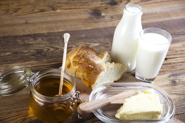 Breads in basket — Stock Photo, Image