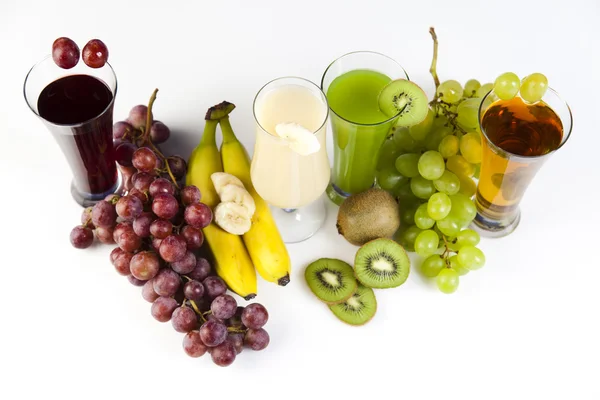 Frutas, legumes, sucos de frutas, sucos de vegetais, alimentos saudáveis — Fotografia de Stock