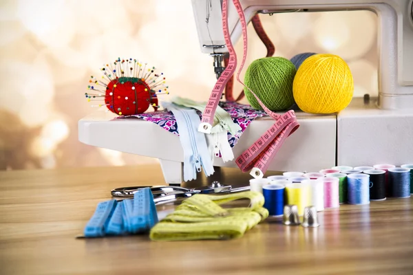 Sewing accessories on wooden table — Stock Photo, Image