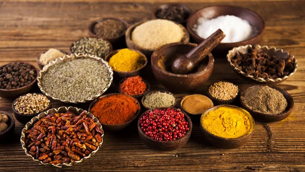 Spices and herbs — Stock Photo, Image