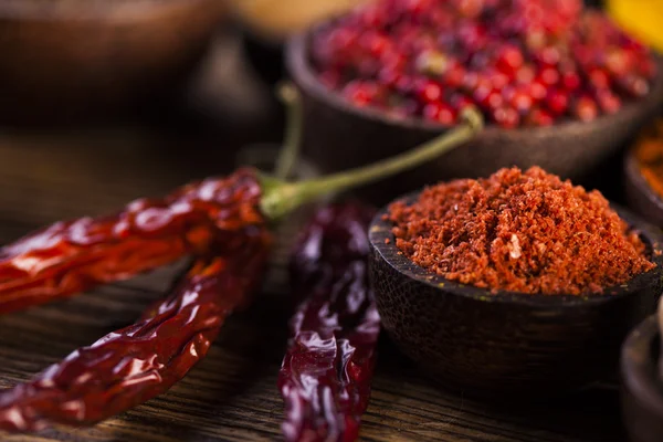 Baharat ve otlar ile sorunsuz doku