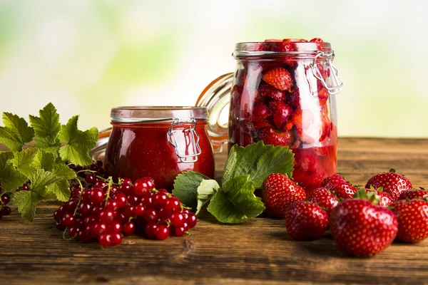 Forest fruit jam Jars of jam, fruit Jars of preserves, jams, fruit