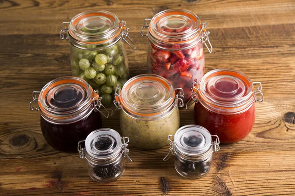 Forest fruit jam Jars of jam, fruit Jars of preserves, jams, fruit