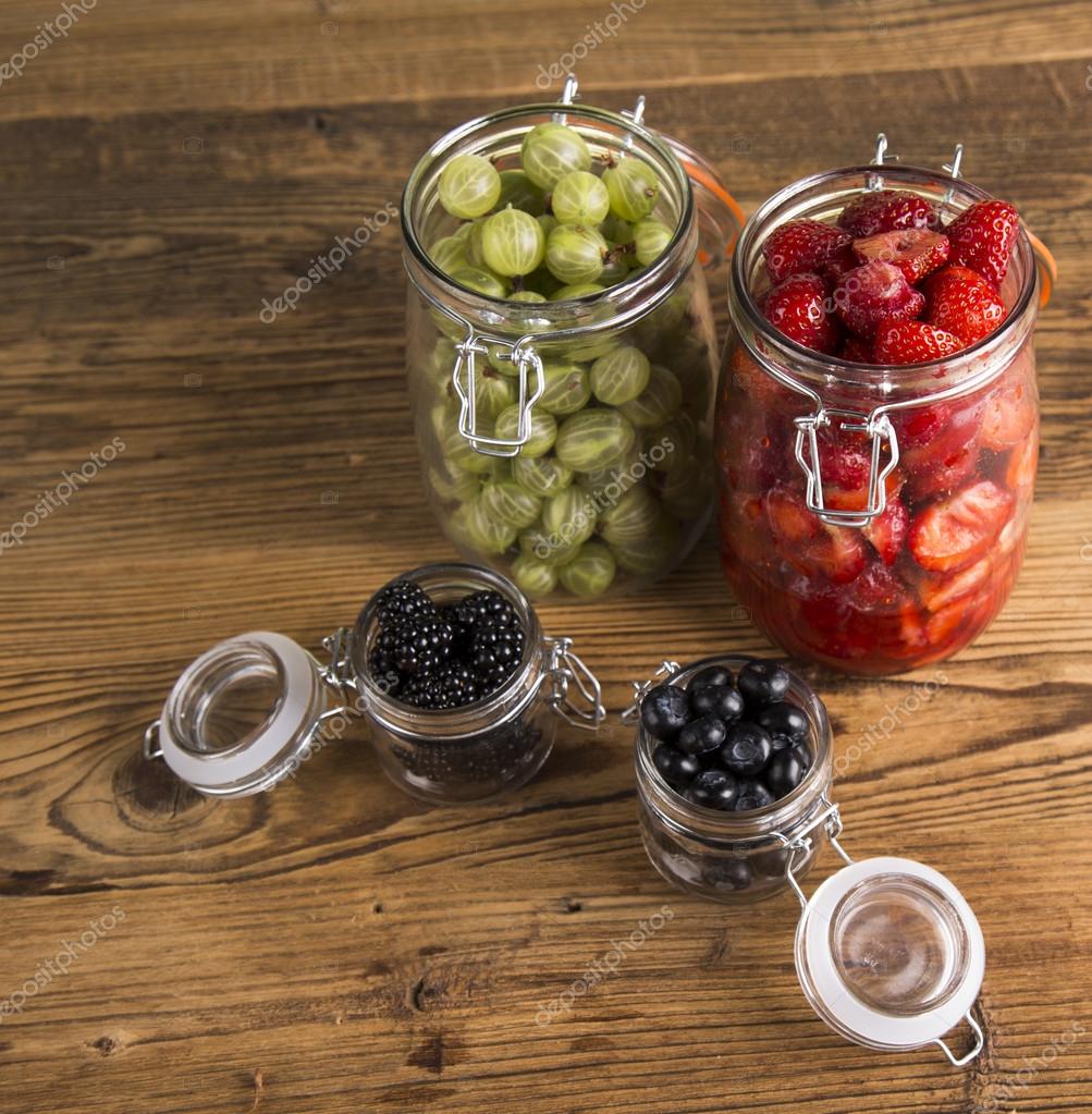 Forest fruit jam Jars of jam, fruit Jars of preserves, jams, fruit