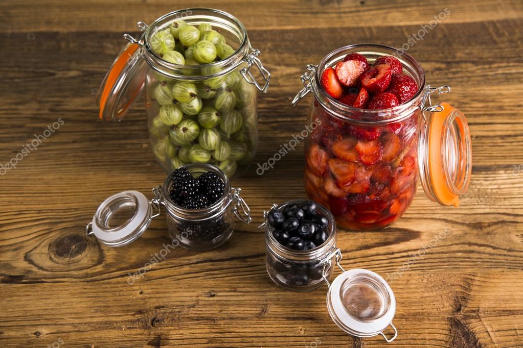 Forest fruit jam Jars of jam, fruit Jars of preserves, jams, fruit