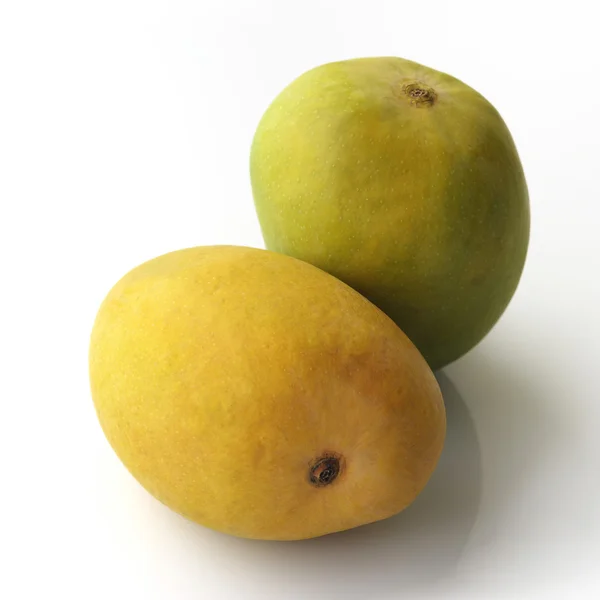 Giallo dorato e verde Alphonso Mango — Foto Stock