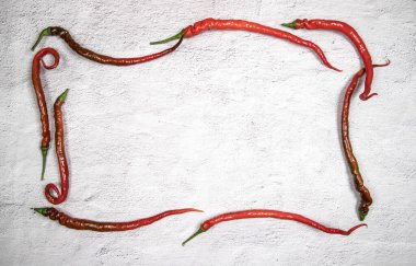 Acı kırmızı biber çerçevesi. Yatay yönelim. Kopya alanı için yer