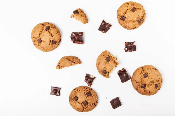 Biscoitos Chocolate Quebrados Com Pedaços Chocolate Depósito Plano Fotos De Bancos De Imagens