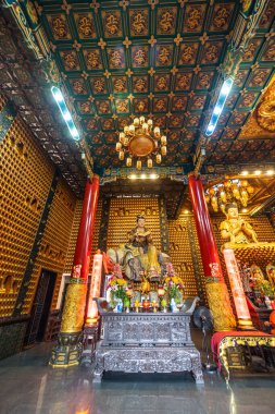 Ho Chi Minh, Vietnam - 26 Aralık 2020: Thousand Buddha Temple veya Chua Van Phat pagoda in District 5, Ho Chi Minh City, Vietnam