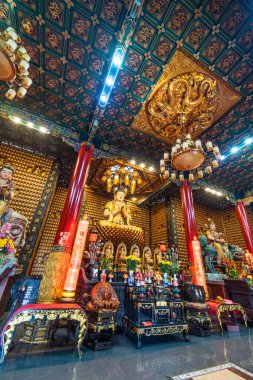 Ho Chi Minh, Vietnam - 26 Aralık 2020: Thousand Buddha Temple veya Chua Van Phat pagoda in District 5, Ho Chi Minh City, Vietnam