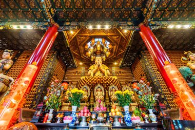 Ho Chi Minh, Vietnam - 26 Aralık 2020: Thousand Buddha Temple veya Chua Van Phat pagoda in District 5, Ho Chi Minh City, Vietnam